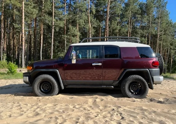 Toyota FJ cena 89000 przebieg: 349000, rok produkcji 2007 z Łomianki małe 436